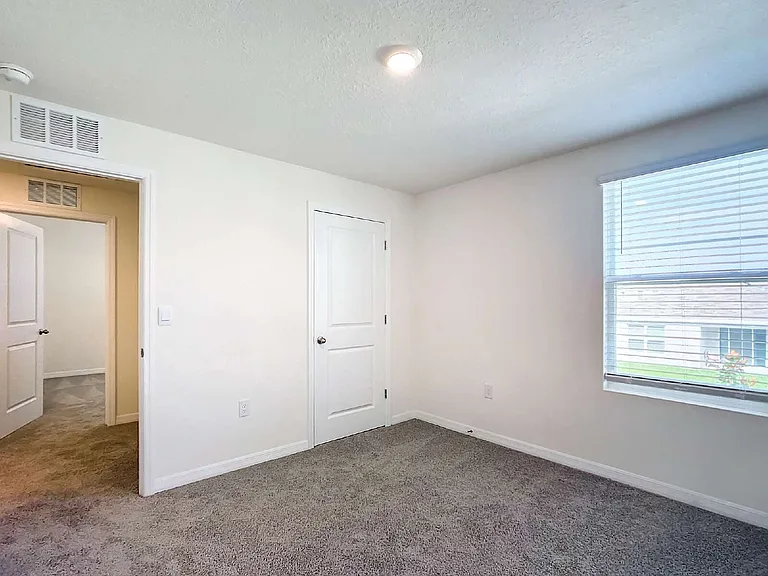 8656 45th Ct — Photo 37