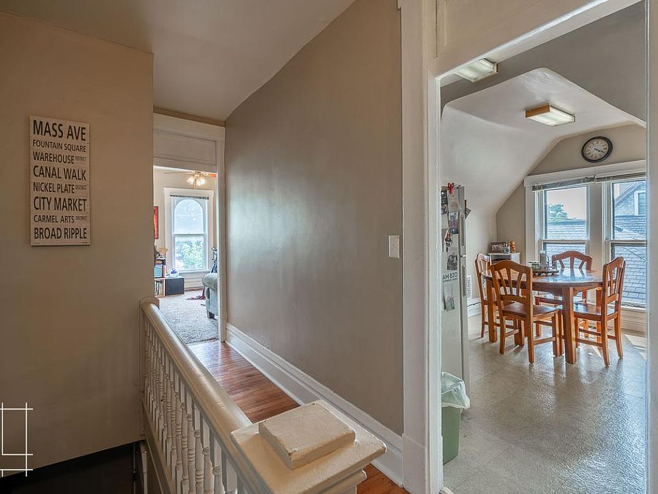 1st image of 100 W 6th Ave #1024