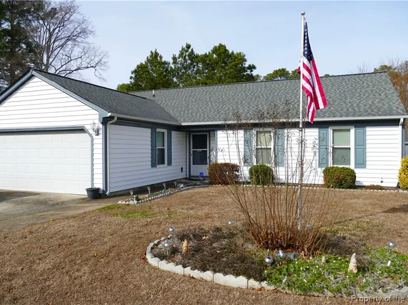 447 Wyn Dr, Newport News, VA 23608
