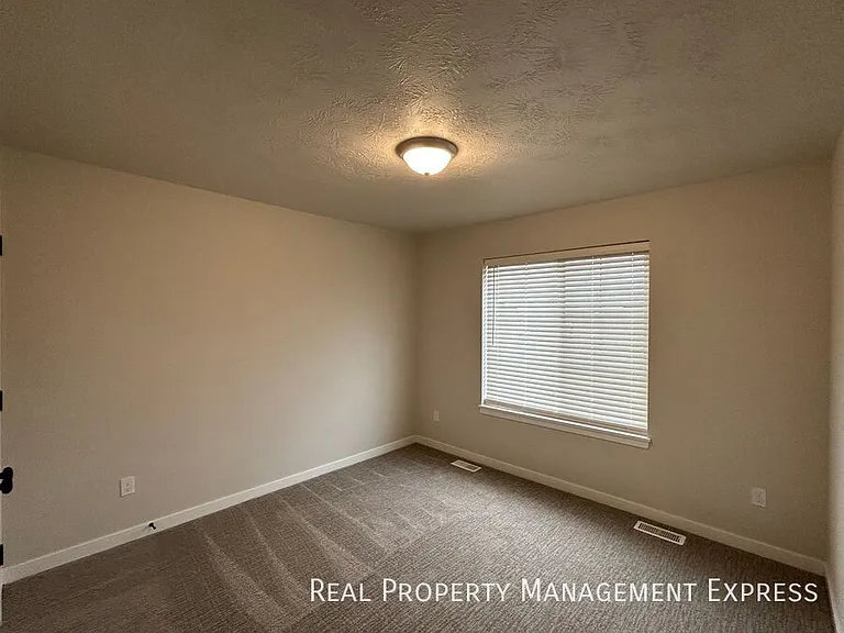 9652 W Tunis Dr — Photo 8