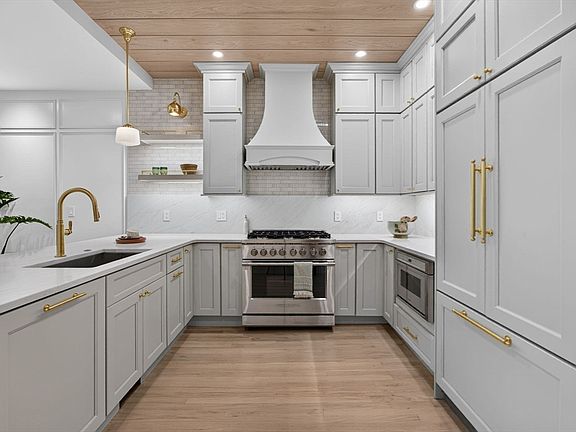 3rd image of 115 High St #1