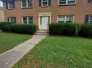 3130 S 48th St #8, Milwaukee, WI 53219
