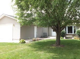 218 Hastings Way SW, Poplar Grove, IL 61065