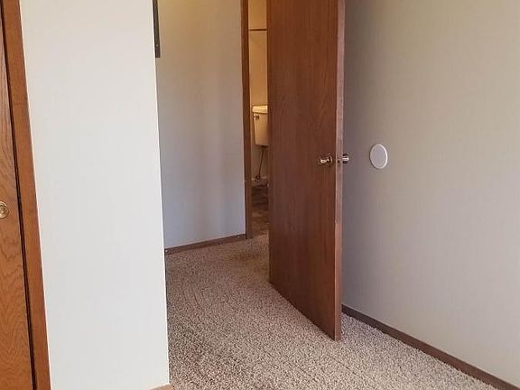 3rd image of 523 21st Ave E APT 22