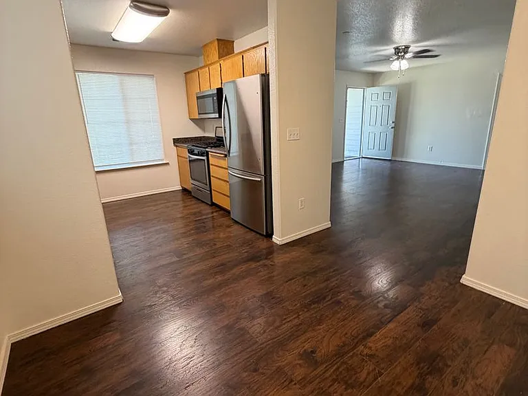 1501 Arnold Ct — Photo 7