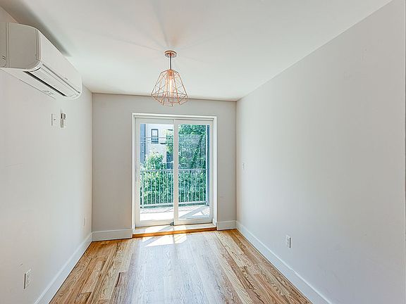 5th image of 234 Quincy St APT 3