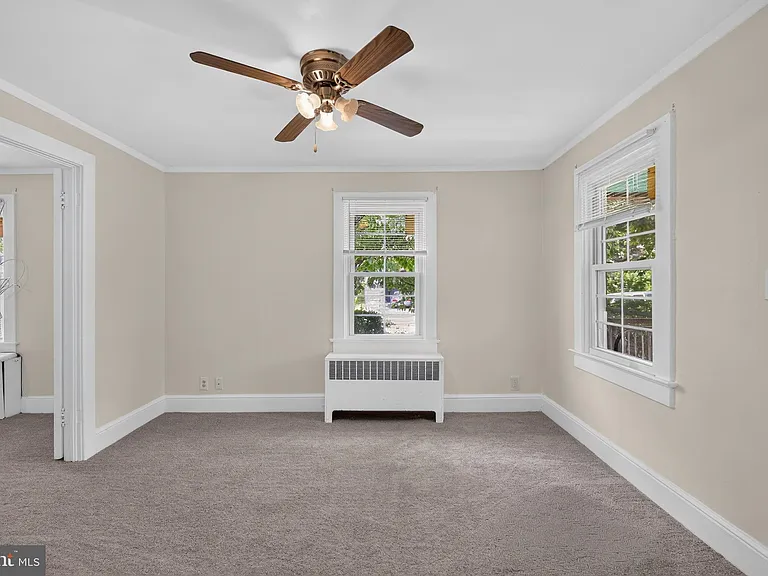 3901 Hampden St — Photo 5