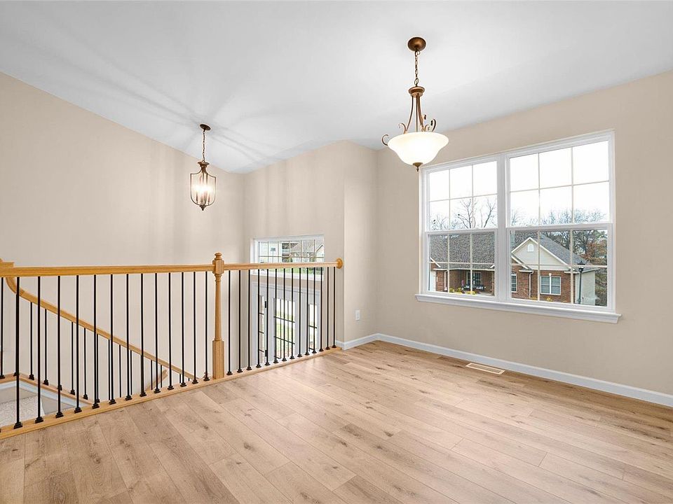 2321 Matthias Close Washington MO Zillow