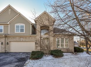 516 Stone Canyon Cir, Inverness, IL 60010