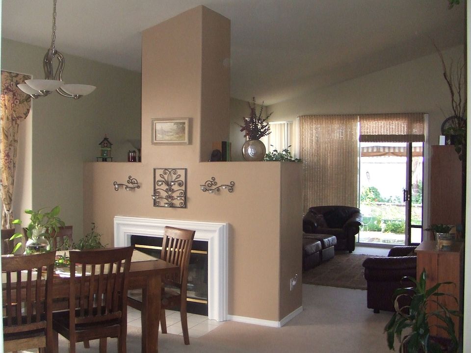 Dining/Living/Fireplaces