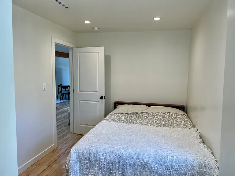 1964 Park Grove Ave #1 — Photo 11