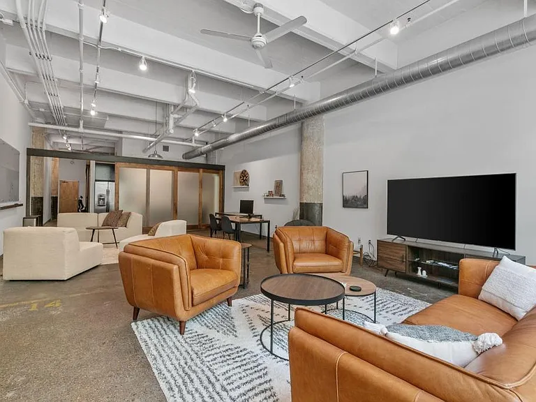 700 Washington Ave N #212 — Photo 6