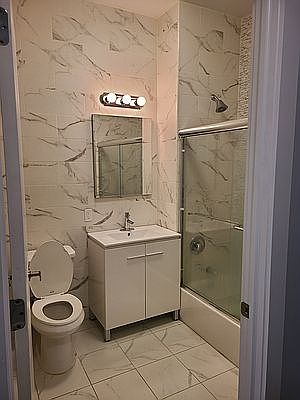 3rd image of 25-34 Steinway St #2C