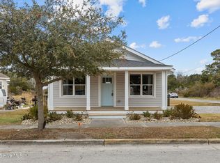 613 Mulberry Street, Beaufort, NC 28516