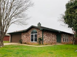 9246 Crimnson Ct, Dallas, TX 75217