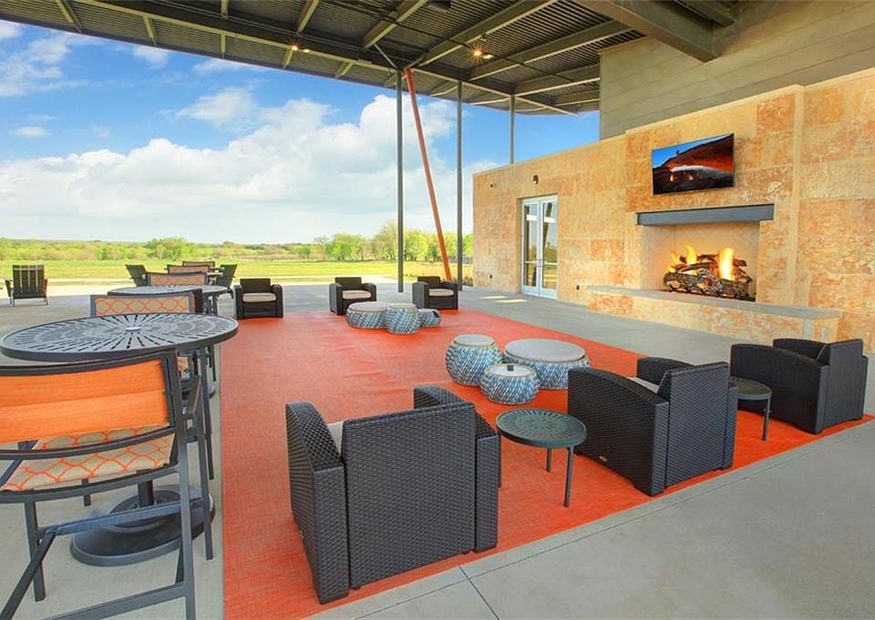 1st image of 824 Sandbox Dr