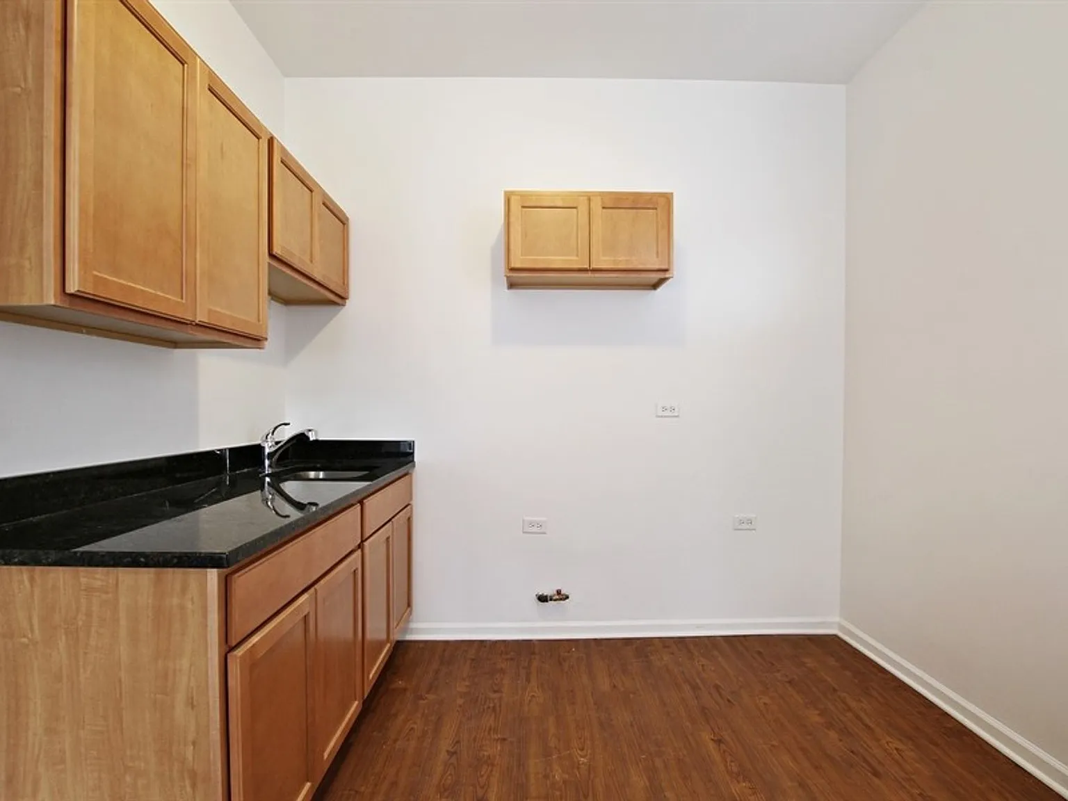 4820 S Michigan — Photo 4
