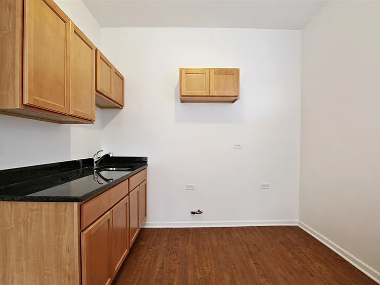 4820 S Michigan — Photo 15