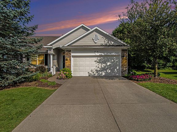 3rd image of 1359 Linwood Dr NW