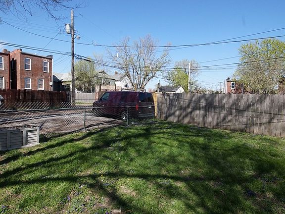 4th image of 4221 Vista Ave #4223