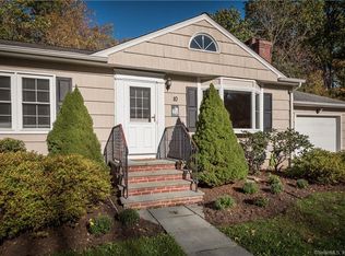 10 Overbrook Rd, Norwalk, CT 06851