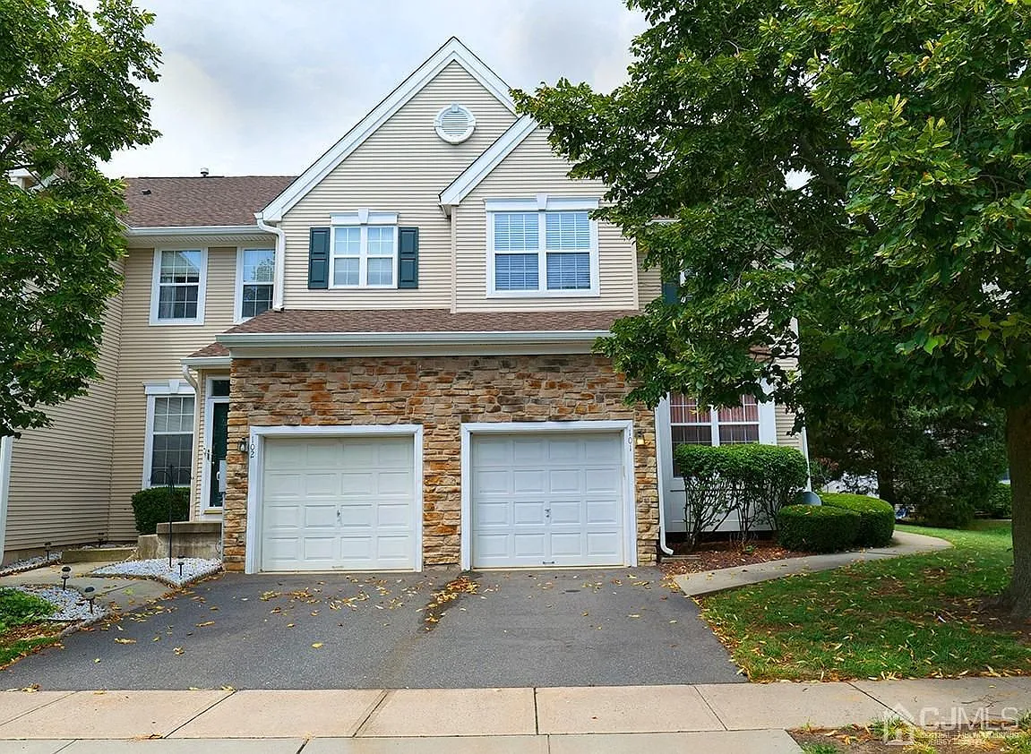 101 Crocus Ct photo 1