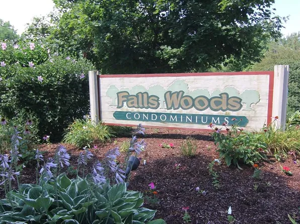41 W Summit St APT 35, South Hadley, MA 01075