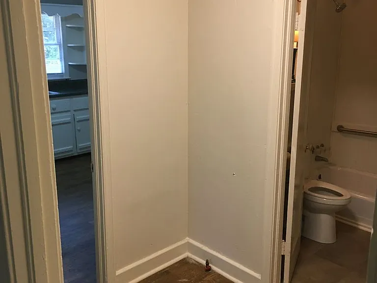 423 Wilshire Rd NE — Photo 12