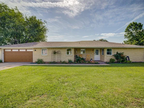 2704 Janene St, Harrah, OK 73045