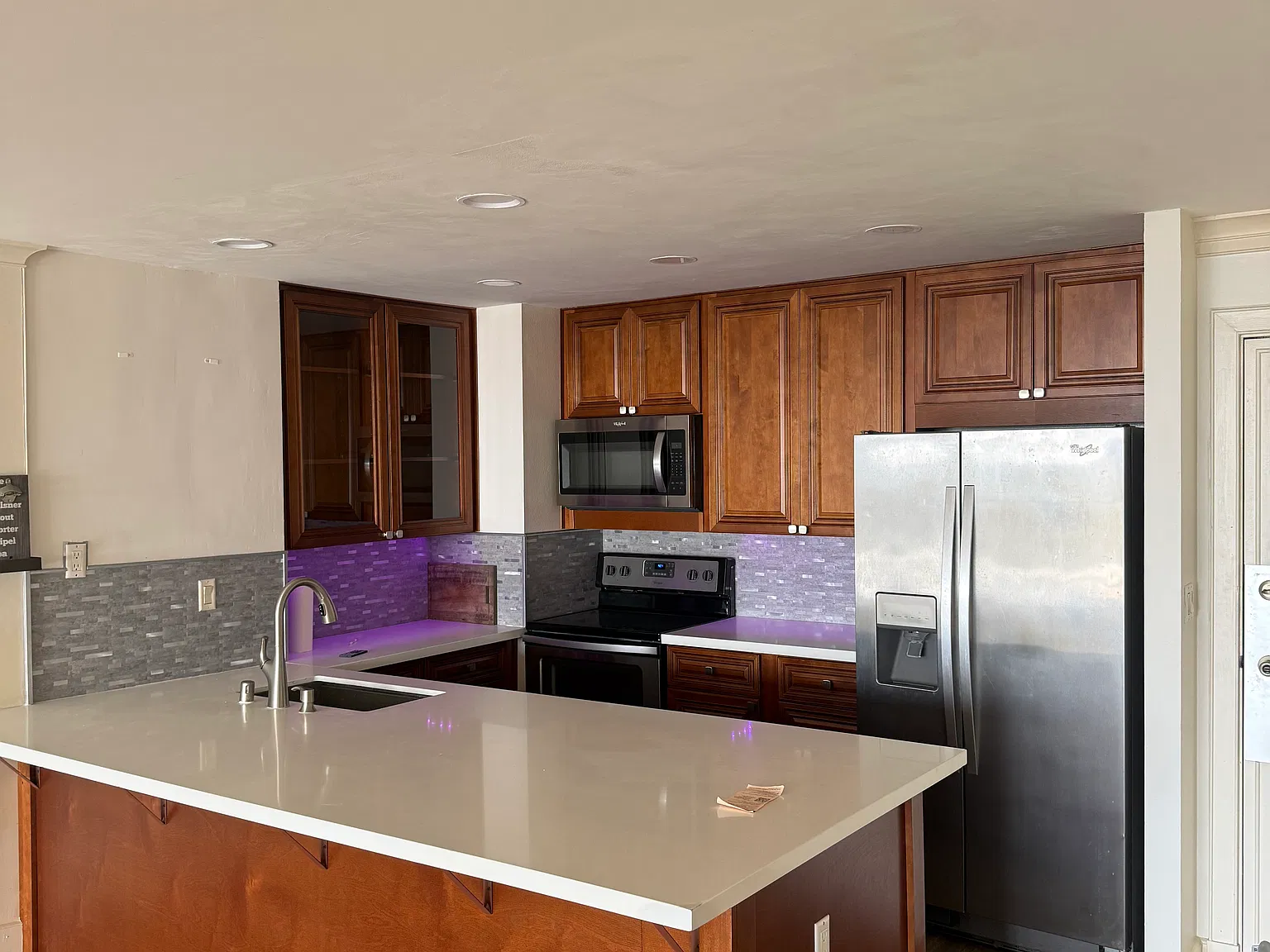 2500 Torrey Pines Rd — Photo 4