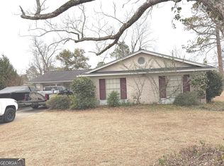 1303 Meadows Ln, Vidalia, GA 30474