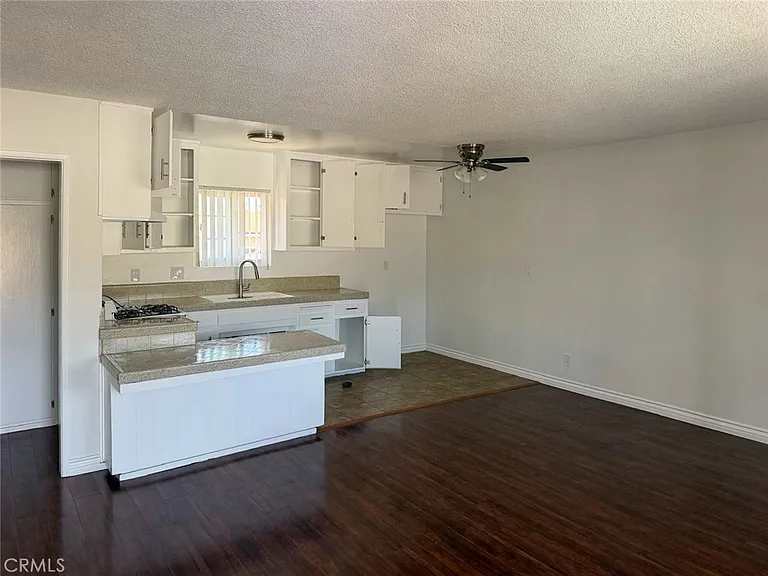 316 N Alameda Ave E #E — Photo 2