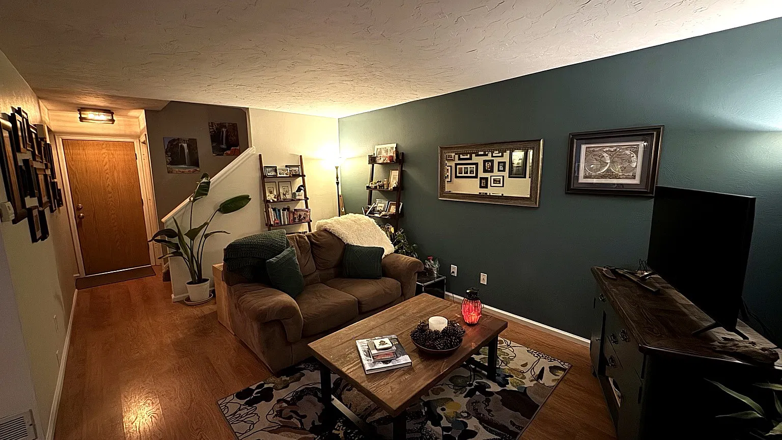 2 bed, 1650 sqft, $2,800 — Photo 1
