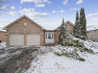 62 Foxhunt Trl, Clarington, ON L1E 1E4