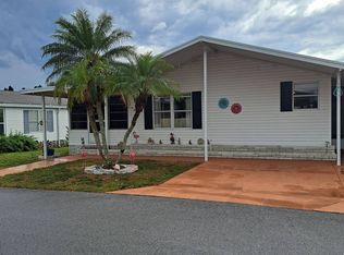 6227 Red Feather Dr, Zephyrhills, FL 33542