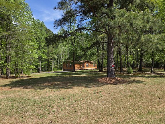 4th image of 1014 Roberts Rd