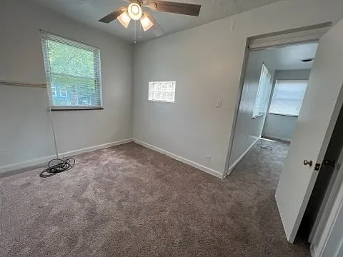 Building Photo - 1409 Yarmouth Ave #1