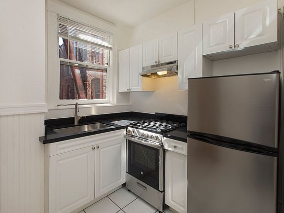 4th image of 839 Jones St APT 16