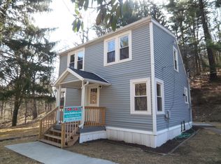 41 Yost Rd, Mill Hall, PA 17751