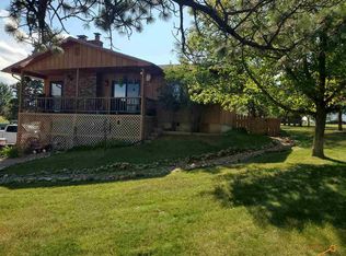 895 Penny Ln, Rapid City, SD 57702