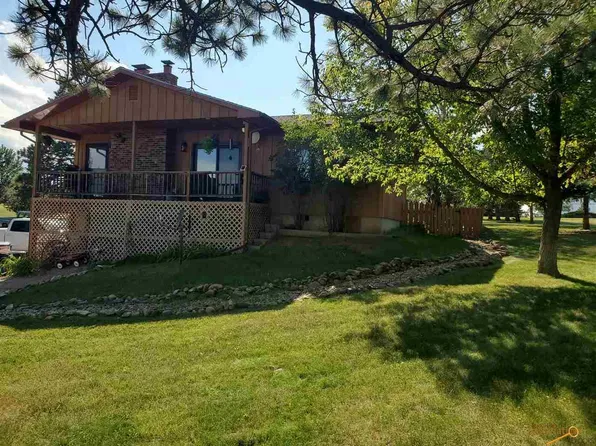 895 Penny Ln, Rapid City, SD 57702