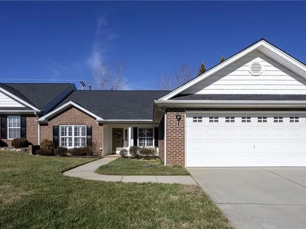 2082 Hibiscus Ln, Kernersville, NC 27284