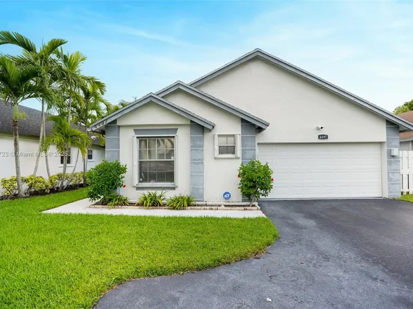 4497 NW 99th Way, Sunrise, FL 33351