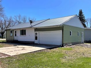 406 5th St, Bode, IA 50519
