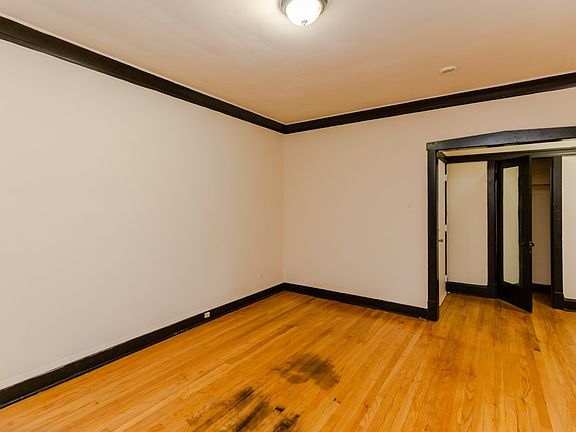 2nd image of 1411 W 80th St #1W