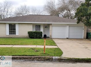 4875 Beechaven Dr, Houston, TX 77053