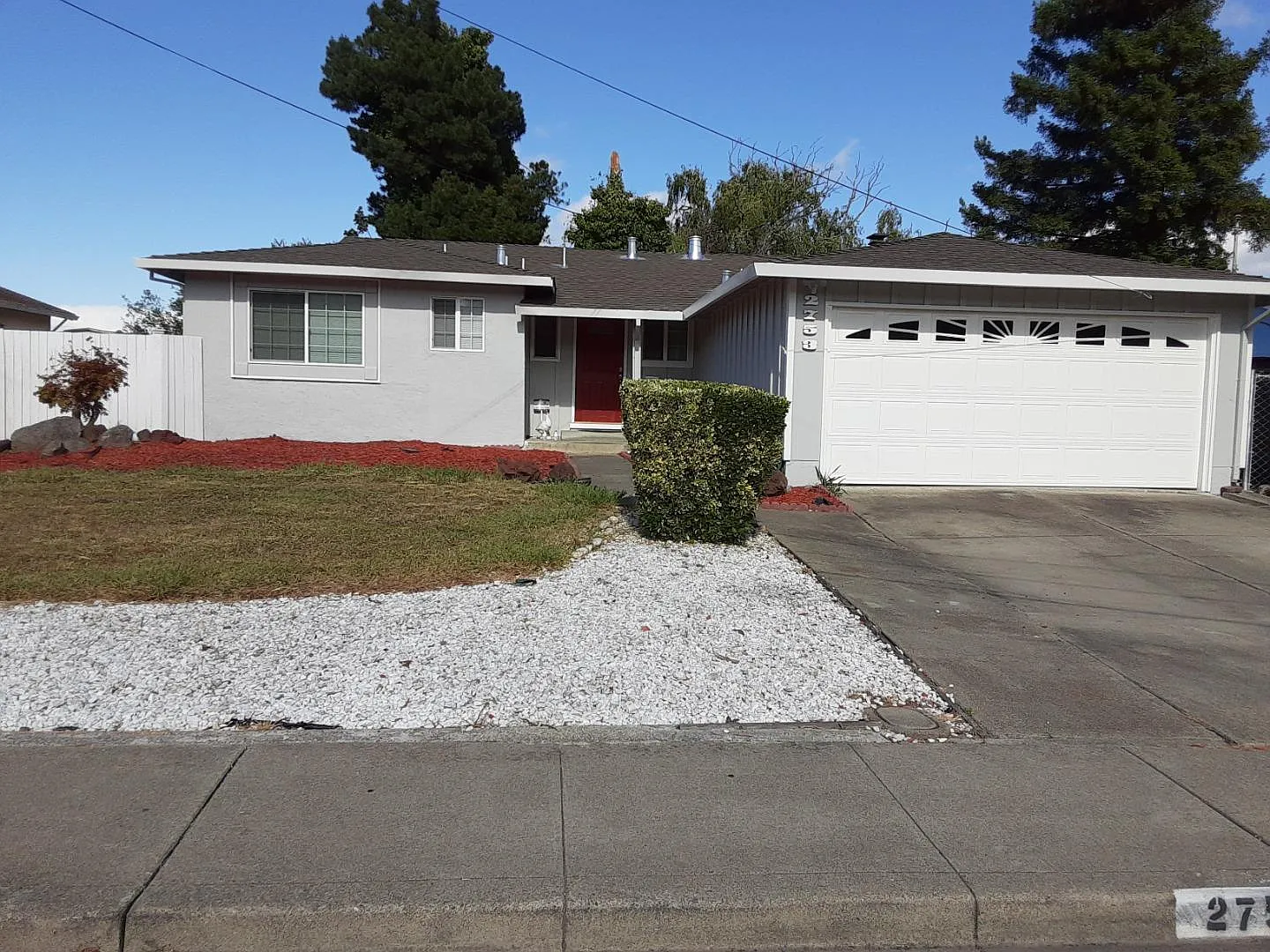 2753 Sargent Ave photo 1