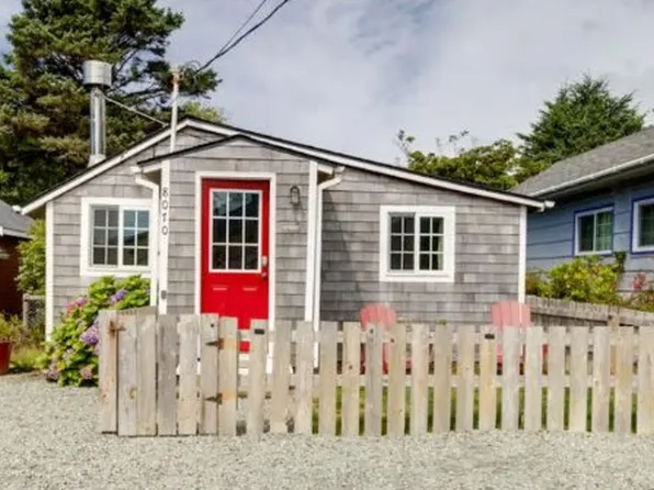8070 S Minnehaha St, Rockaway Beach, OR 97136