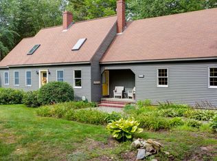56 Wedgewood Dr, Winthrop, ME 04364