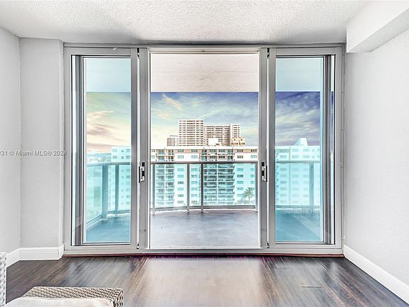 4th image of 7501 E Treasure Dr APT 10K
